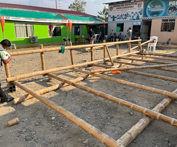 WORKSHOP PARADERO DE BAMBÚ DE DOS ISLAS EN UNIÓN ASHANINKA 8 - FIA IMG_0197