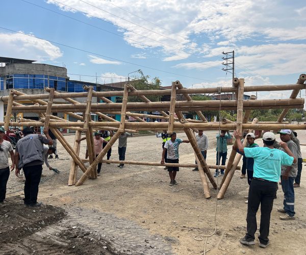 WORKSHOP PARADERO DE BAMBÚ DE DOS ISLAS EN UNIÓN ASHANINKA 13 - FIA IMG_0252